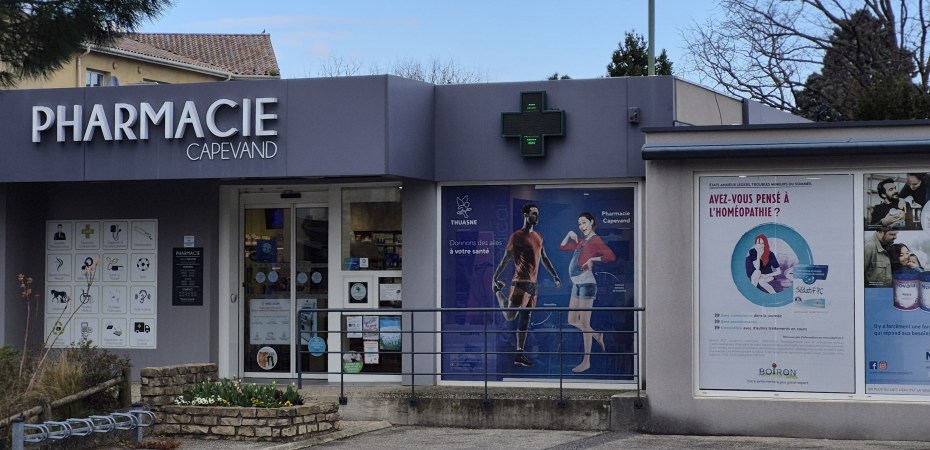 Pharmacie de proximité en zone rurale : un pilier de la santé locale – Le cas de la Pharmacie Capevand à Saint-Rambert-d’Albon (26140)