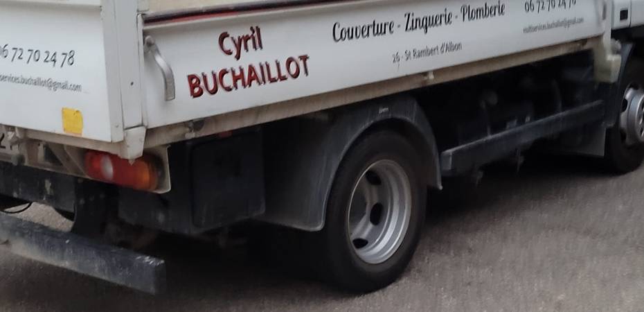 Artisan de confiance à Saint-Rambert : découvrez Cyril Buchaillot, couvreur zingueur plombier expérimenté