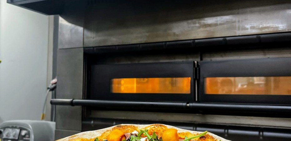 Elle est de retour chez Piz A Sim : la pizza melon, feta, jambon cru & soleil au rendez-vous à Saint-Rambert-d’Albon !