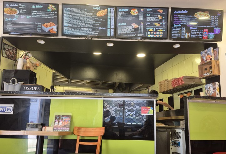 Top Pizza à Saint-Rambert-d’Albon : pizzas, burgers, pâtes, sandwichs et salades à déguster sur place, à emporter ou en livraison. Commandez au 04 75 03 12 20.