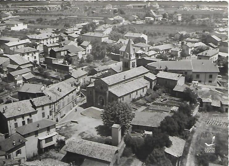 Découvrez l'histoire fascinante de l'Église Saint-Blaise de Saint-Rambert-d'Albon (Drôme) : de sa chapelle de 1515 à son agrandissement par le Curé Chaumont au XIXe siècle, jusqu'à la fresque contemporaine de Maurice Fébrinon (1999). Un joyau du patrimoine rambertois.