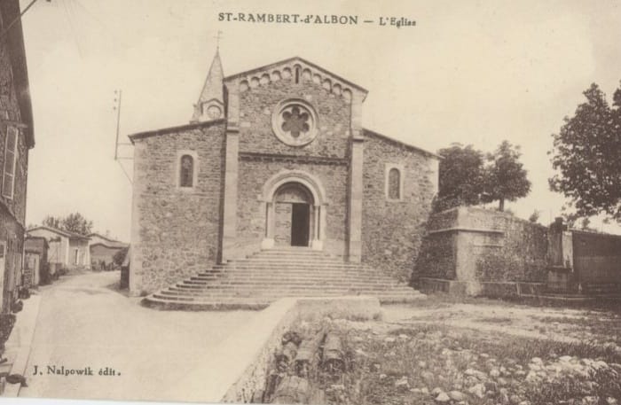 Découvrez l'histoire fascinante de l'Église Saint-Blaise de Saint-Rambert-d'Albon (Drôme) : de sa chapelle de 1515 à son agrandissement par le Curé Chaumont au XIXe siècle, jusqu'à la fresque contemporaine de Maurice Fébrinon (1999). Un joyau du patrimoine rambertois.