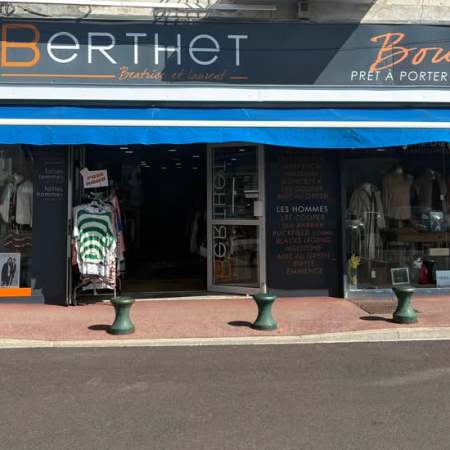 Magasin Berthet, boutique mode Saint-Rambert-d'Albon : prêt-à-porter homme et femme depuis 1971. 15 place Gaston Oriol. Conseils personnalisés par Béatrice et Laurent. Tél 04 75 31 22 12.