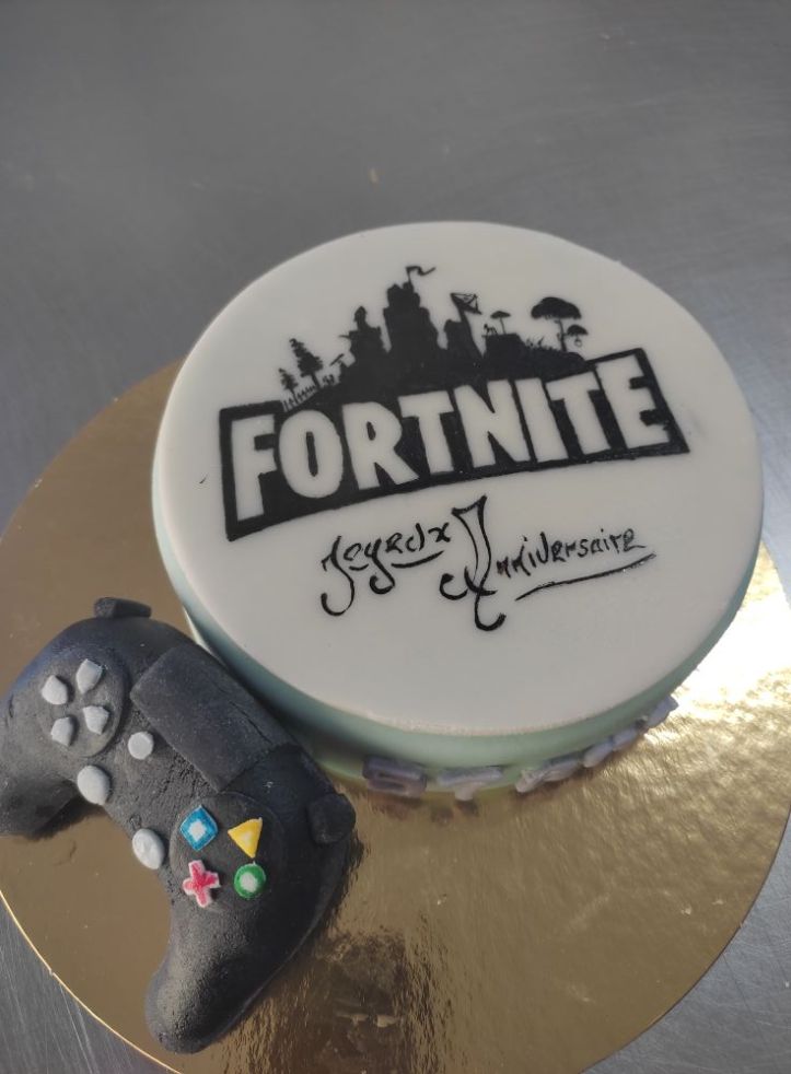 Pâtisserie Saint-Rambert-d'Albon : Aux Délices Rambertoises depuis 1996. Gâteaux d'anniversaire personnalisés, chocolat Valrhona. ☎️ 04 75 31 02 08