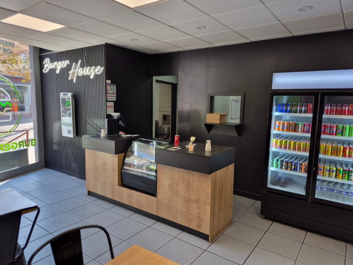 Burger House 26 à Saint-Rambert-d'Albon — Burgers, Pizzas, et maintenant Crêpes, Gaufres, Milkshakes & Donuts !