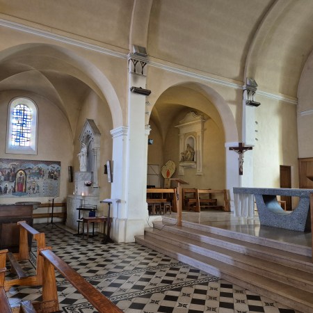 La Paroisse Notre-Dame de la Valloire (9 place de l'Église, 26140 Anneyron, tél. 04 75 31 50 79, paroisse.ndv@valence.cef.fr) publie son programme de la semaine 10, du 28 février au 8 mars 2026. Au programme : messes quotidiennes à Anneyron, Saint-Sorlin, Lens-Lestang, Saint-Rambert et Lapeyrouse ; chapelet à Andancette et chapelle Notre-Dame de Châtenay ; Louange-Adoration le lundi 2 mars à Saint-Rambert ; Mardi Fraternel le 3 mars à la cure de Saint-Rambert (ouvert à tous) ; baptême de Paul Bouillot le 1ᵉʳ mars. Portes ouvertes de l'école du Sacré-Cœur de Saint-Sorlin-en-Valloire le samedi 7 mars de 9h à 12h30. Appel aux dons pour l'association APIZS (permaculture, Burkina Faso) tout au long du Carême 2026.