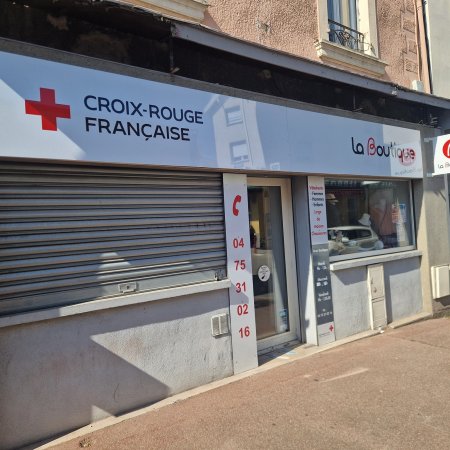 Vestiboutique Croix-Rouge à Saint-Rambert-d'Albon : solidarité locale