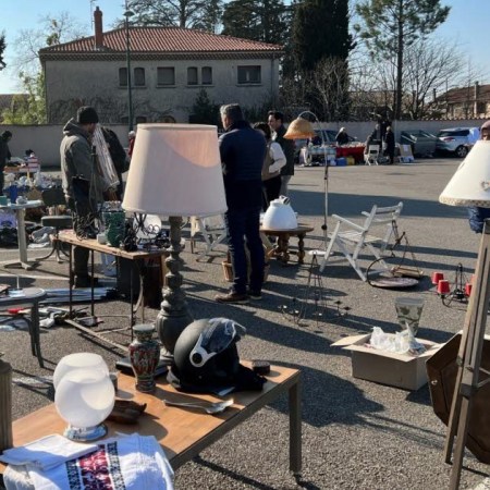 Brocante & Vide-Grenier à Saint-Rambert-d'Albon : le rendez-vous "bonnes affaires" de ce dimanche 8 mars !