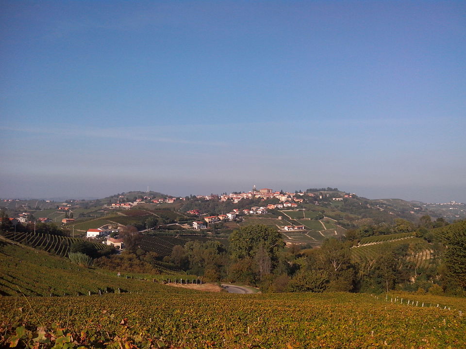Mango, Piémont, Italie : un village de 1 258 habitants dans un paysage classé à l'UNESCO